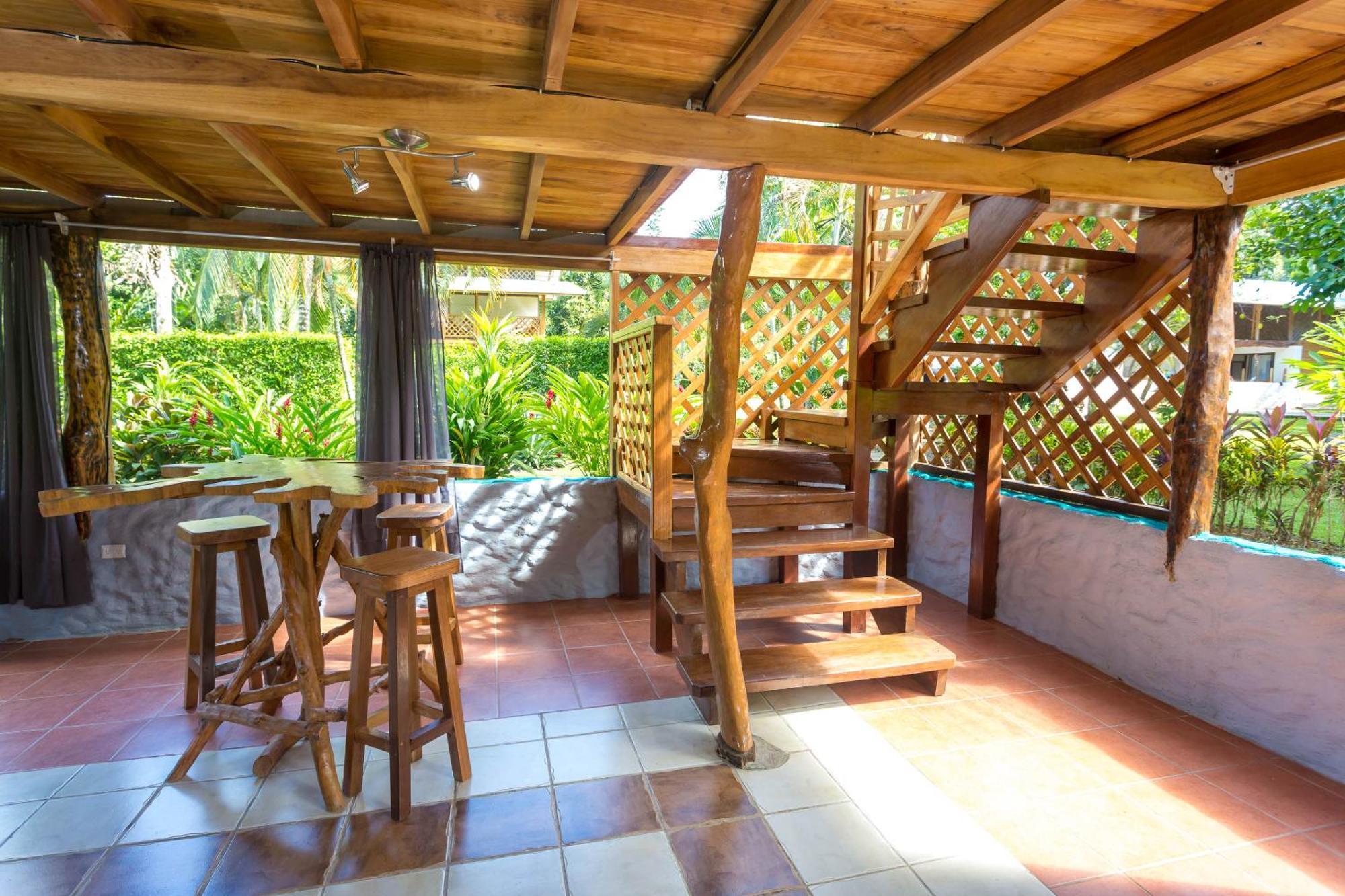 Passion Fruit Lodge Cahuita Exterior photo
