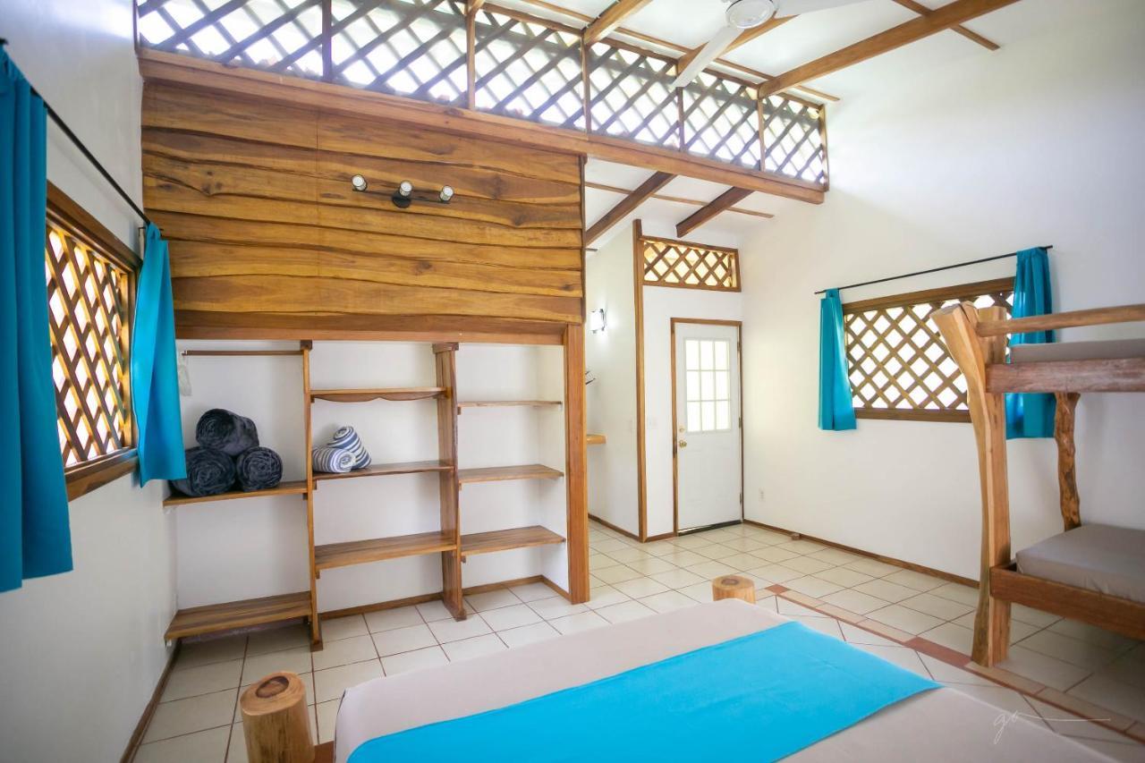 Passion Fruit Lodge Cahuita Exterior photo